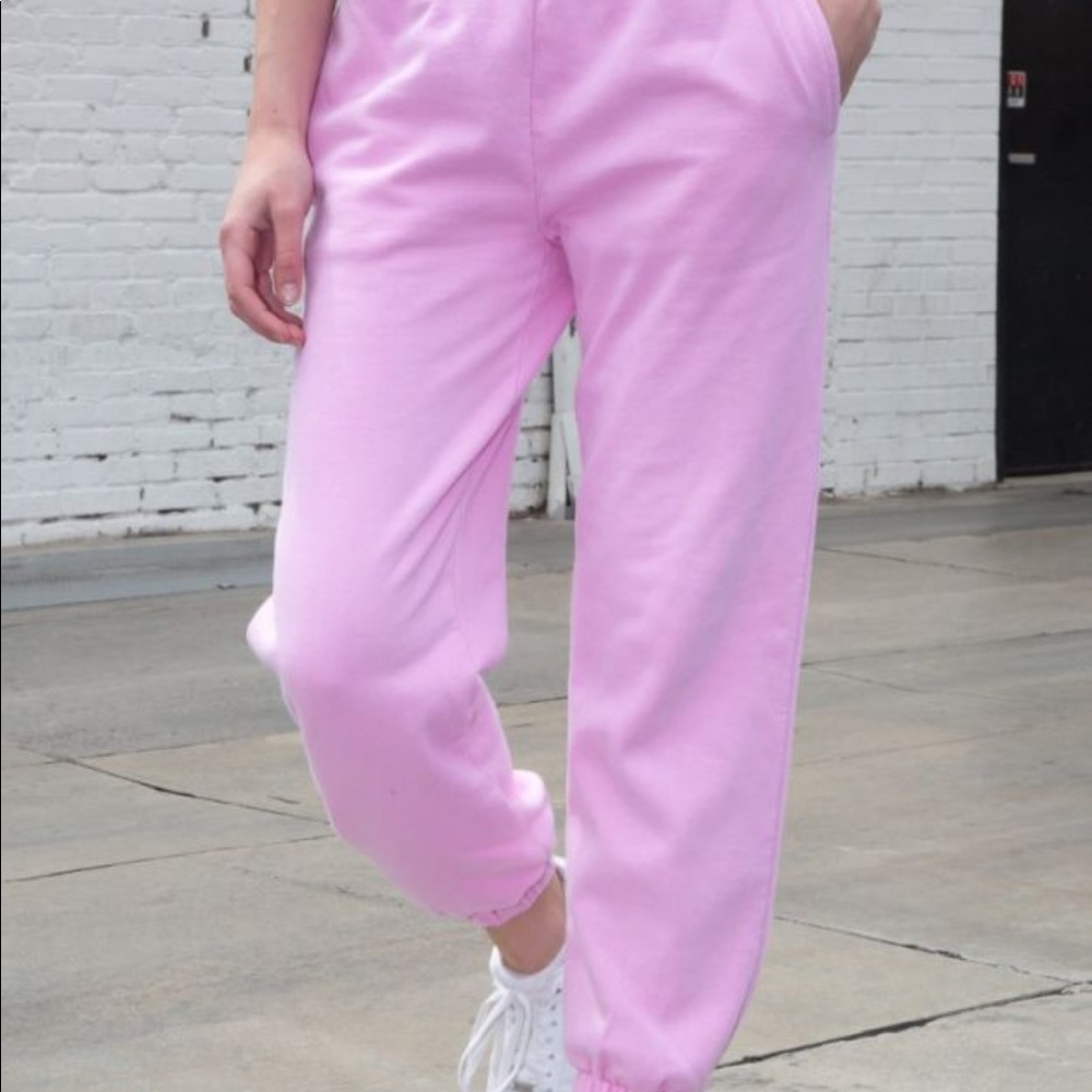 RARE brandy Melville pink Rosa sweatpants